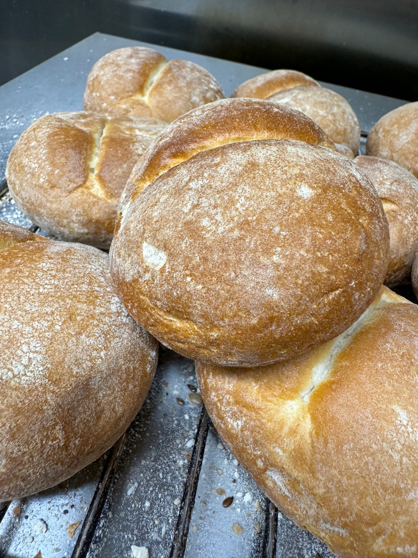 Pistolets ovengebakken op steen (enkel op zaterdag)